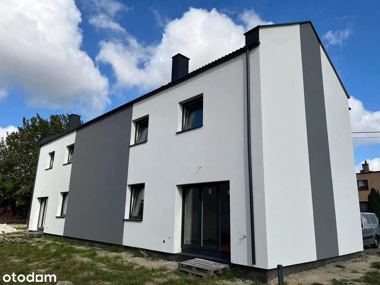 Dom jednorodzinny dwulokalowy – wysoki standard